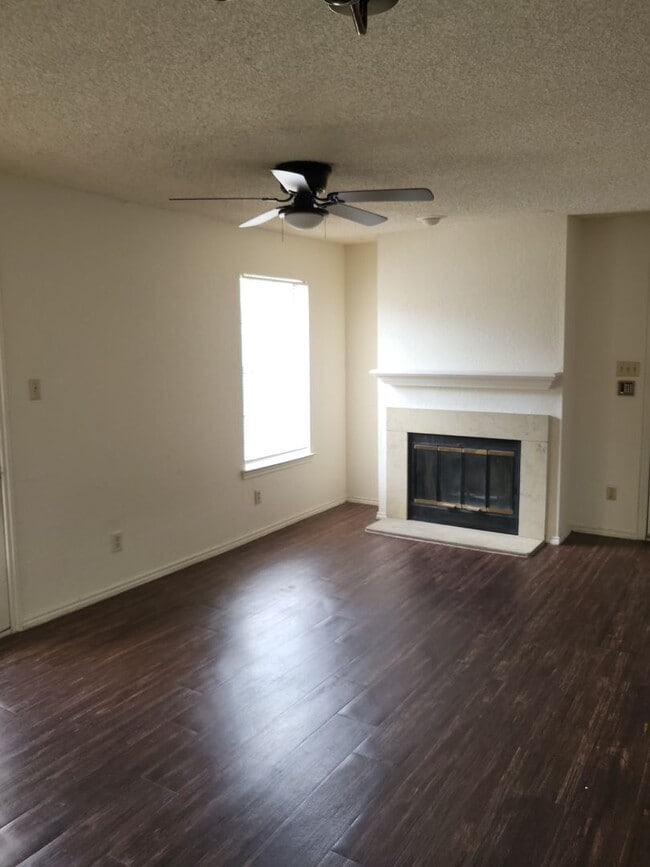 Photo - 1741 Crest Grove Dr