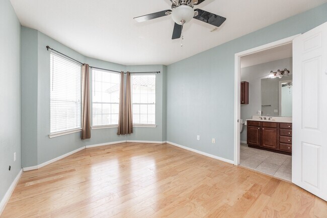 Photo - 7575 Kirby Dr Unit 2417
