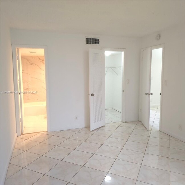 Photo - 3000 NW 48th Terrace Unit 122
