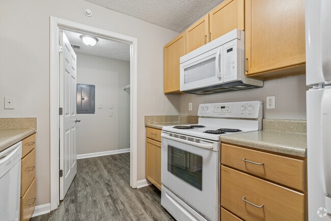 3BR, 2BA - 1,106SF - Kitchen - Overlook Terraces