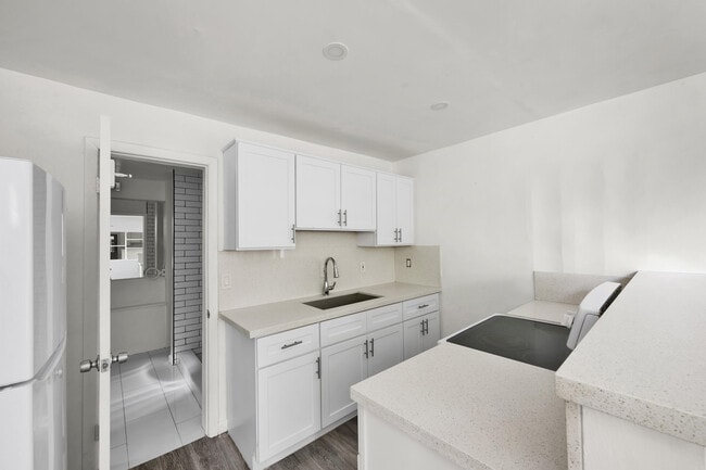 Photo - 132 E Central Blvd Unidad #2