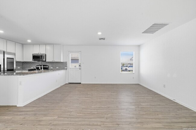 306 Ambush Ridge