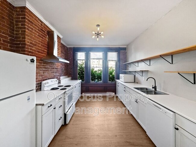Building Photo - 212 Church St Unit #1 Rental