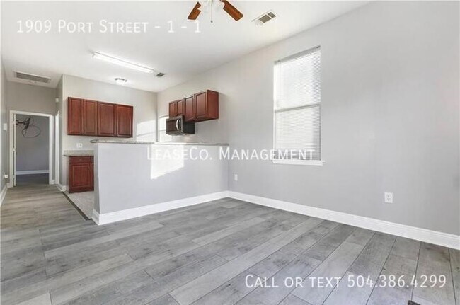 Photo - 1909 Port St Unit 1