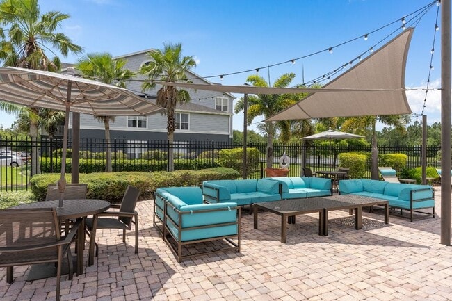 Photo - ARIUM Crowntree Lakes