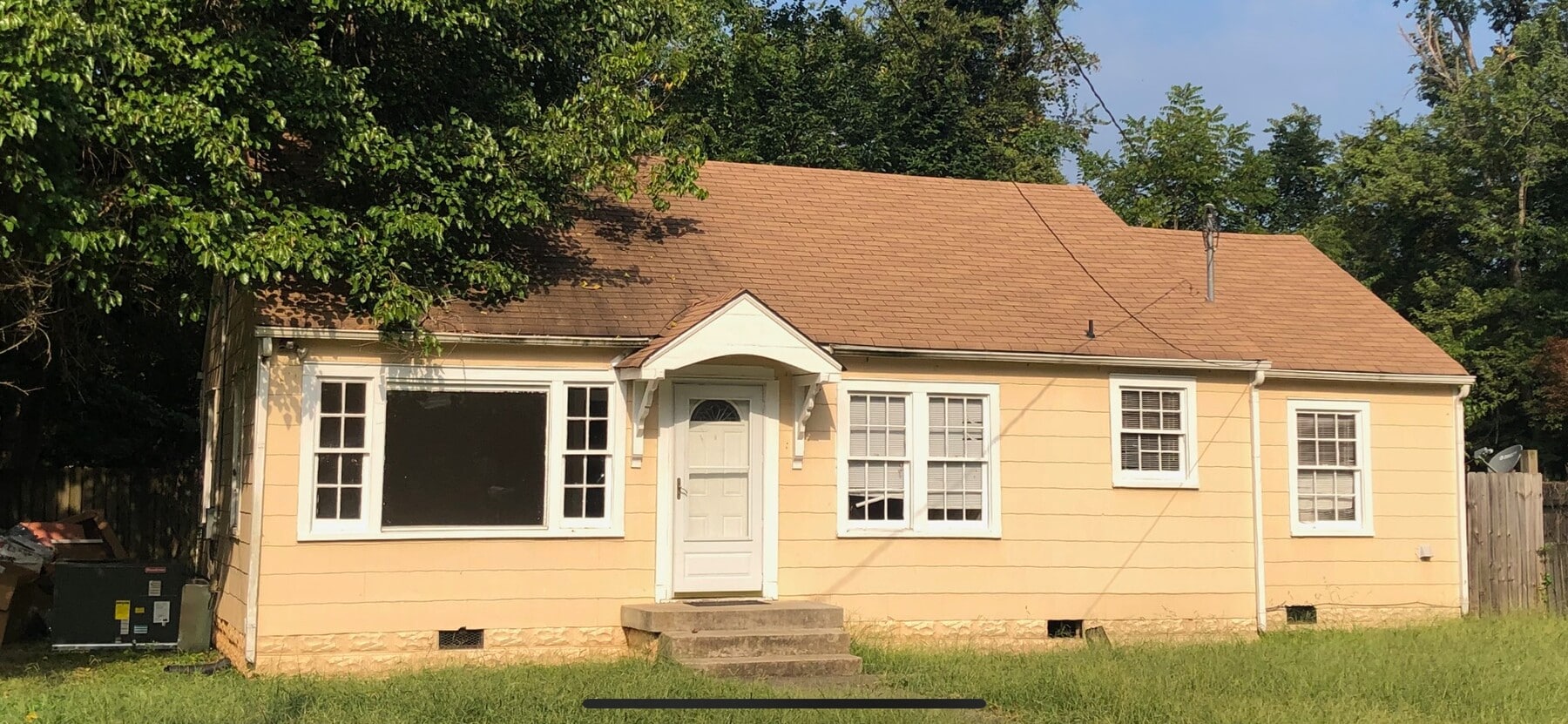 Photo - 310 4th Ave