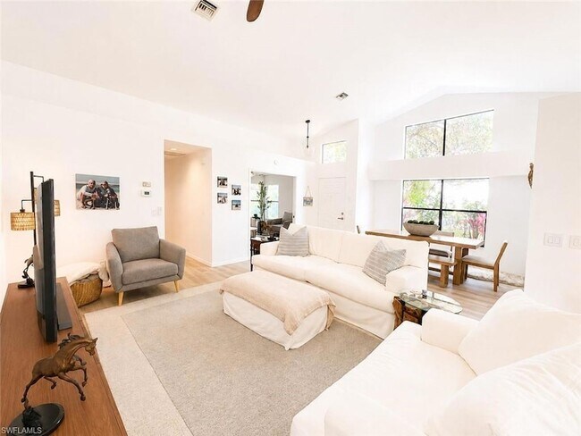 27123 Kindlewood Ln