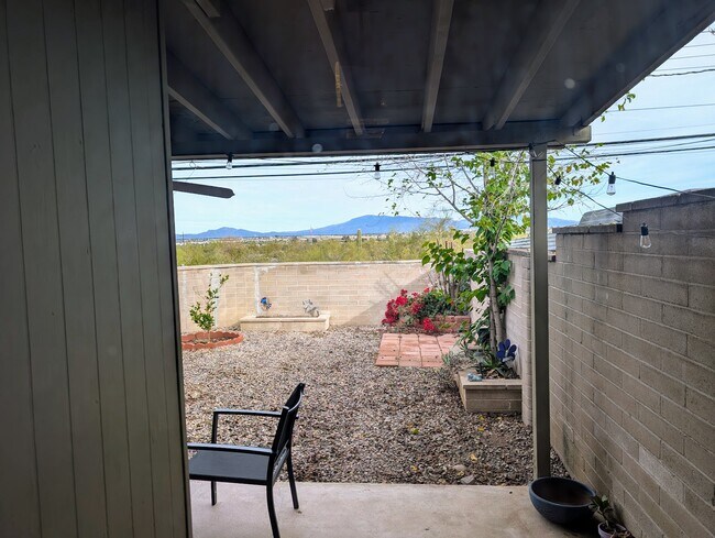 Photo - 2625 S Lands End Rd