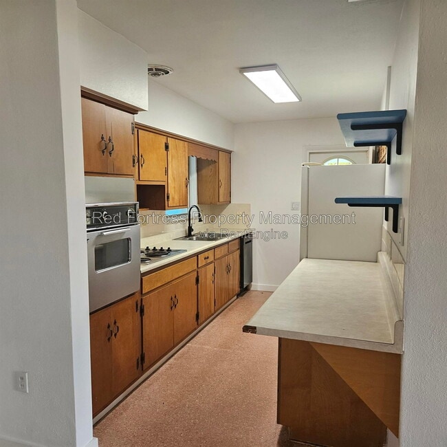 Photo - 1531 Grace Ave