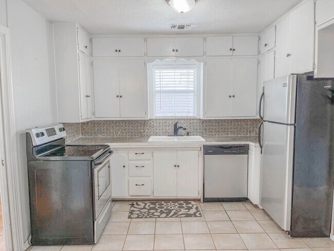 Photo - 3418 26th St