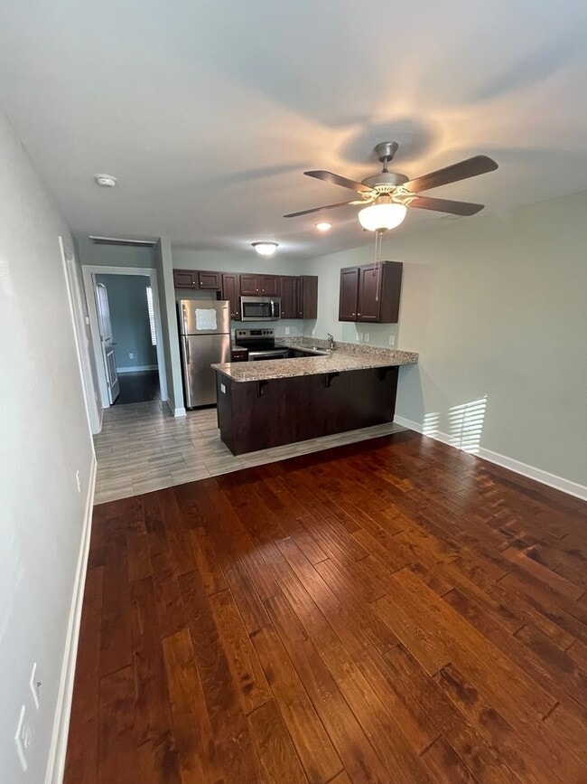 Photo - Available! Only one block from MTSU Area
