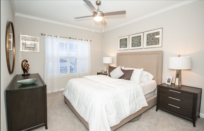 Photo - 2870 Pharr Ct S NW