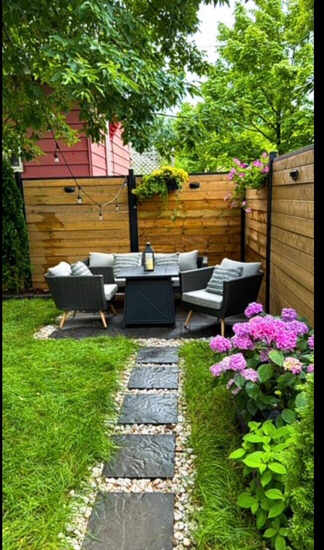 Photo - 1024 Cannon St E