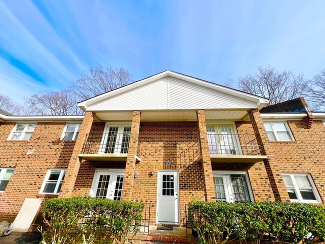 Photo - Meridian Apartments