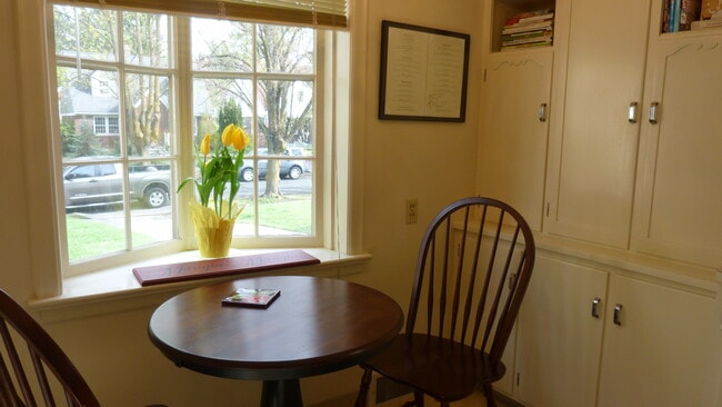 Photo - 517 W 27th Ave