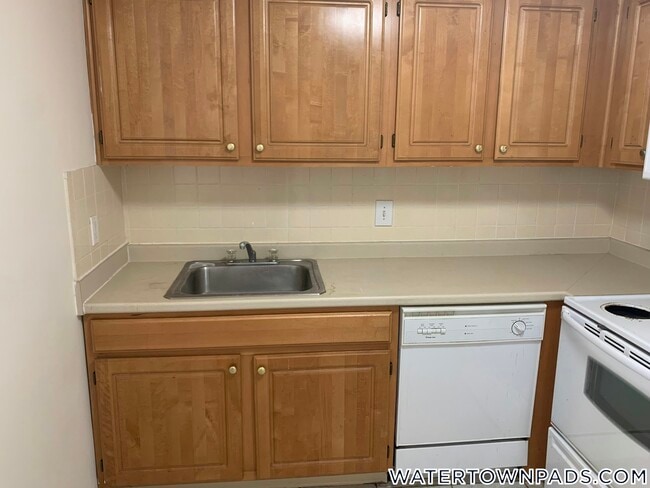 Building Photo - 245 Main St Unit 63