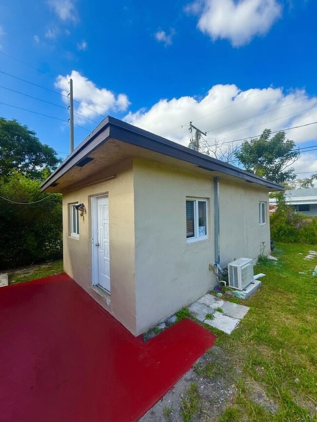 Building Photo - JKRK properties - 785 Unit 785 - B