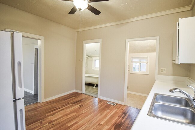 Photo - Charming 2 Bedroom House in North Portland