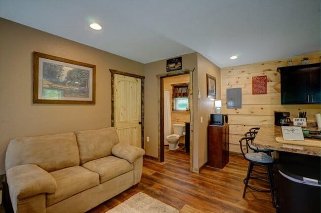 Photo - 644 Gladdens Creek Rd Unit ID1268188P