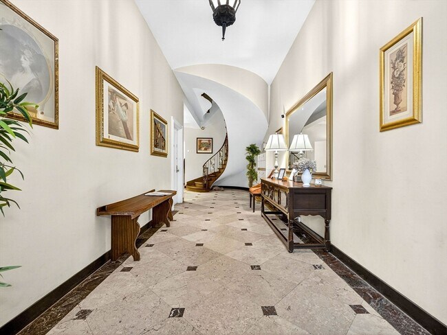 Photo - 93 Beacon St Unidad 1