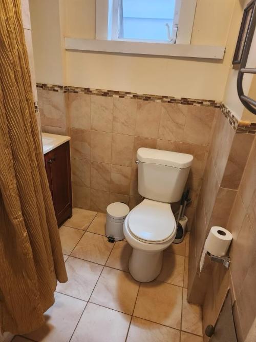 664 Forest St Unit 1