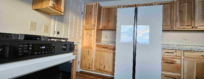 Photo - 14 3rd St