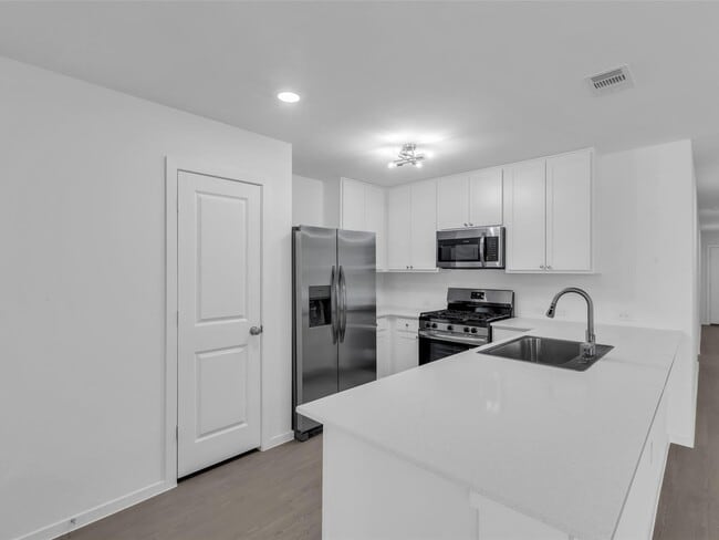 Photo - 277 Douglas Hls Dr