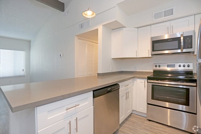 1BR, 1BA - Kitchen