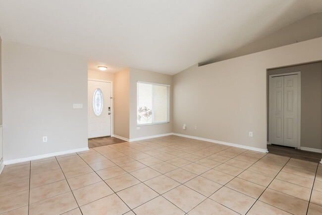 Photo - 1515 Birchstone Ave