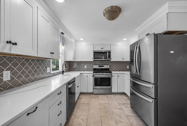Photo - 141 Cedar Rd