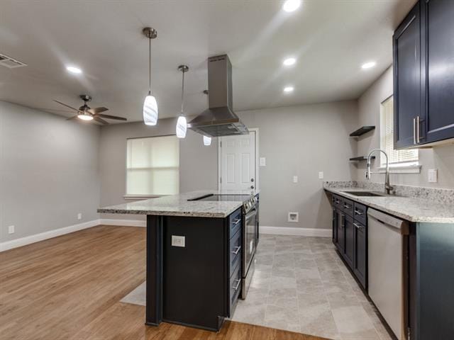 Photo - 328 La Salle Dr