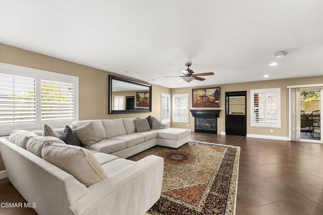 Photo - 1648 Meadowglen Ct