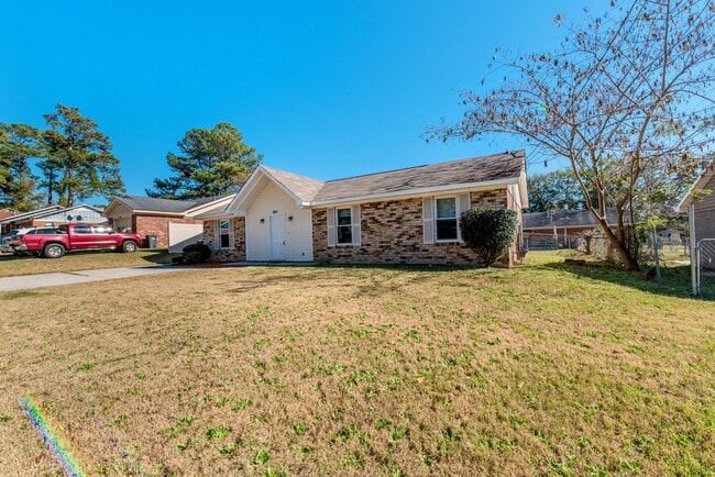 Photo - 2937 Dahlia Dr