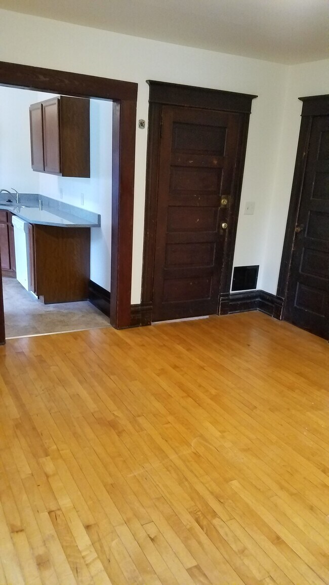 Photo - 532 W Wilson St Unidad 2