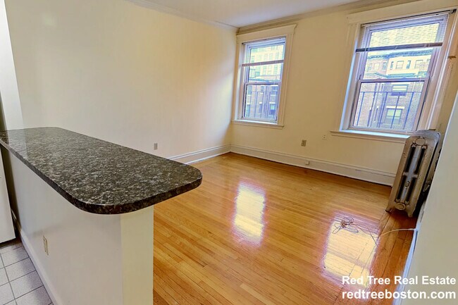 Photo - 15 Queensberry St Unit 32