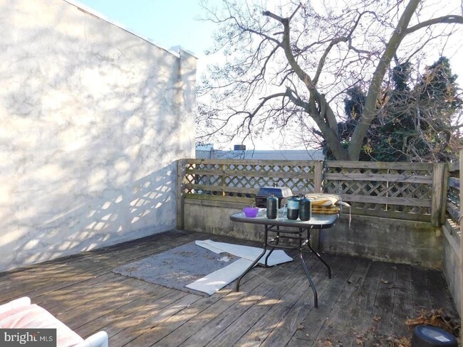 Building Photo - 1806 W Diamond St Rental