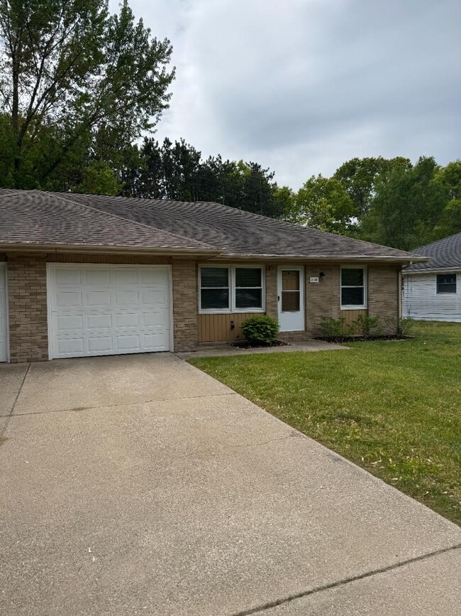 Photo - 3138 Birchwood St