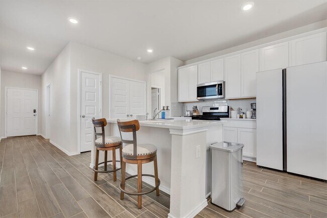 Photo - 245 Jaycen Ln