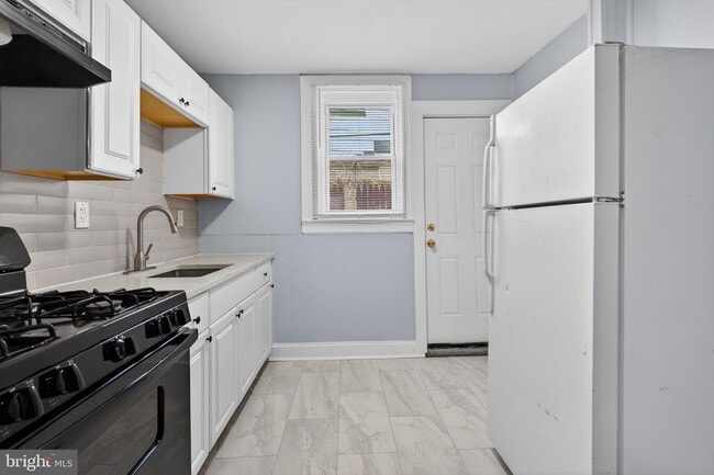 Photo - 3039 Gransback St