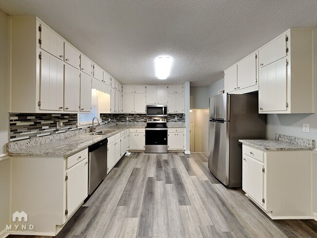 Photo - 1620 River Trce