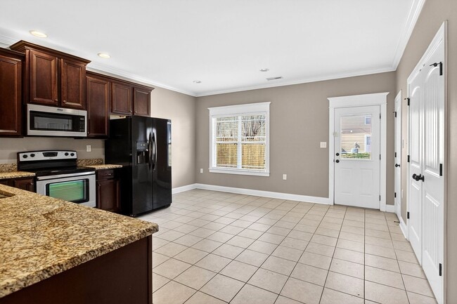 Photo - Luxury Size Townhome