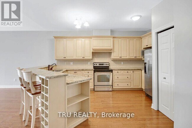 Photo - 108 Villageview Private