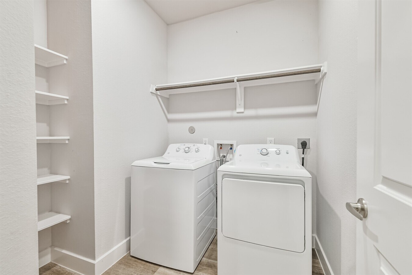 Photo - 13083 Clear View Dr