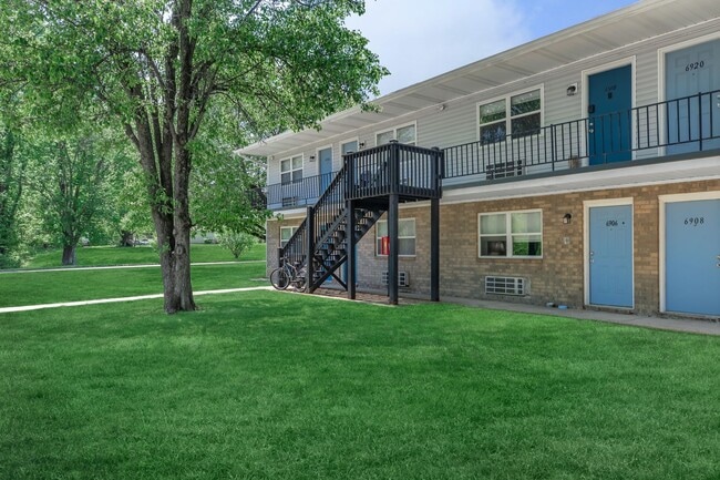 Building Photo - Valoré at Hidden Hills