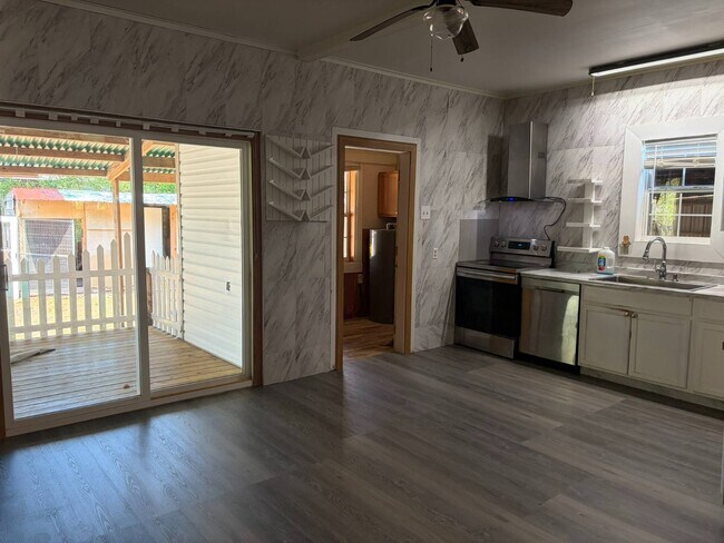 Photo - 1316 Martel St