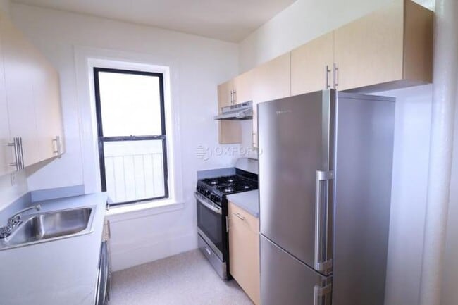 Photo - 1 bedroom in CORONA NY 11368 Unit R-3C