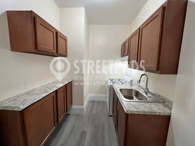 Photo - 2 Ware St Unit 403