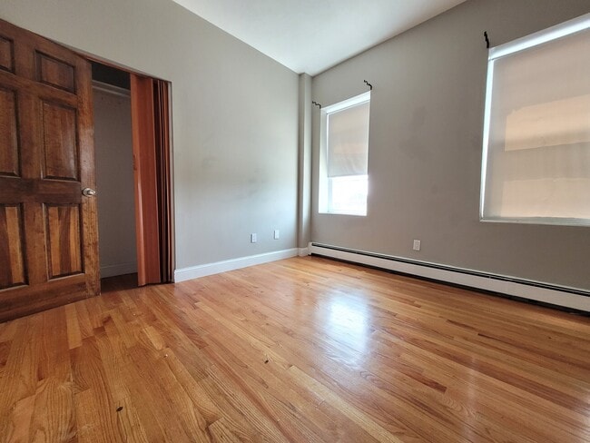 Photo - 338 Warren St Unidad 6