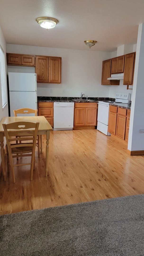 Photo - 2107 NW Highland Dr Unit #1