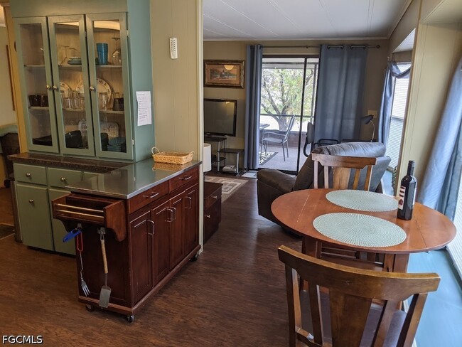 Photo - 10011 Merion Ct